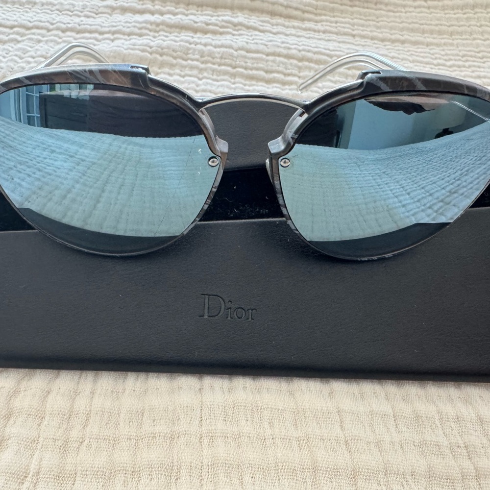 Dior Black Sunglasses - Picture 3 of 5